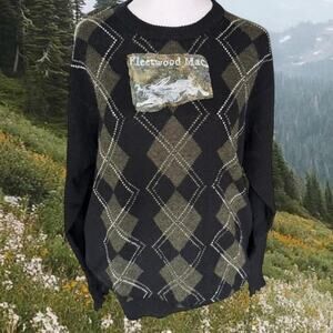 Black and green vintage 90s sweater with fleetwood mac patch